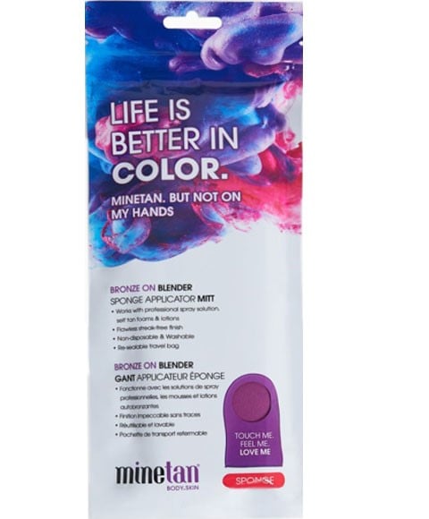 Gant applicateur d'éponge MINETAN BRONZE sur mélangeur 